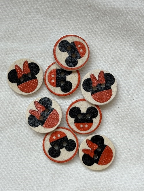 Mickey Mouse knap - 2 huller - recycled cotton 15 mm